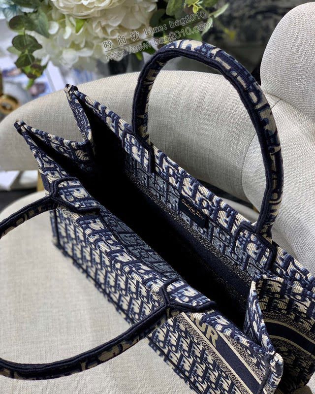Dior女包 迪奧Book Tote老花小號女托特包 Dior刺繡購物袋  dfk1599